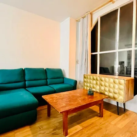 Appartamento With Harbor View And Swimming Pool